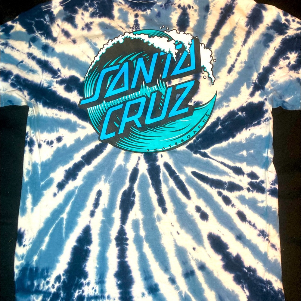 Santa Cruz tee